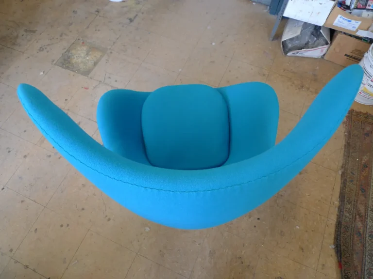 Eero Saarinen Egg Chair restoration by Olek Inc.