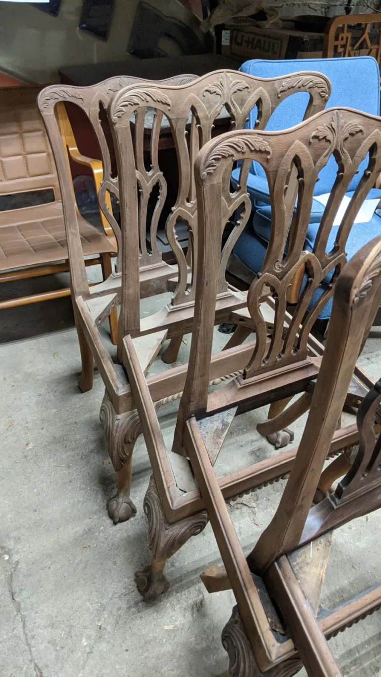 George III Mahogany Dining Table & Chairs — Conservation